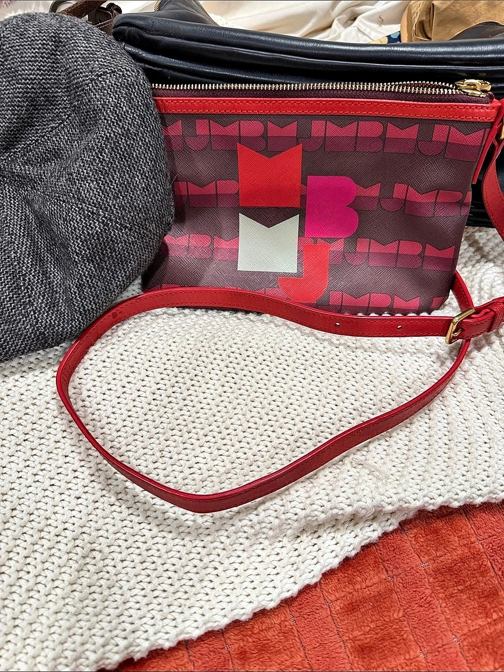 NWT Marc by Marc Jacobs Geometric Crossbody Bag in Red & Black.